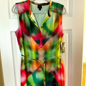 Worthington NWT Sleeveless button neck multicolored fully lined tie waste dress